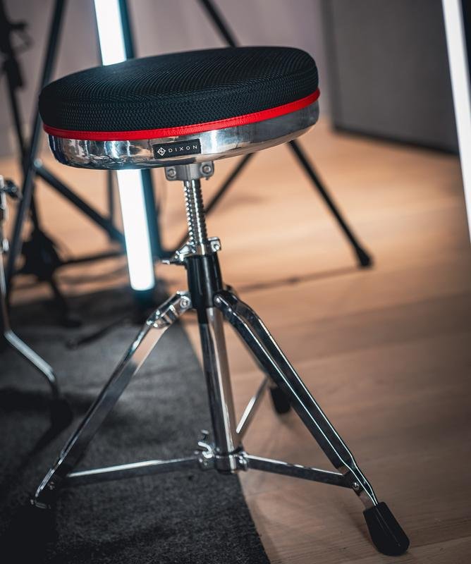 Dixon 90 Series Drum Throne Rally Red
